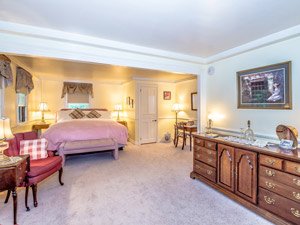 lafayette room at Adair Inn in Bethlehem, New Hampshire
