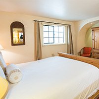 #1 room in Blue Iguana Inn in Ojai, California