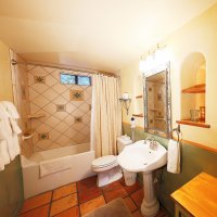 #4 Bathroom in Blue Iguana Inn in Ojai, California