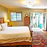 #5 room in Blue Iguana Inn in Ojai, California