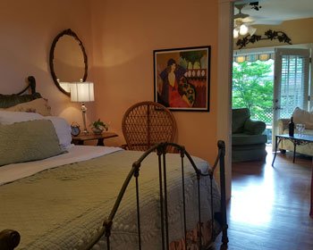 Hayward Cottage at Rosehaven Cottages in Little Rock, AR