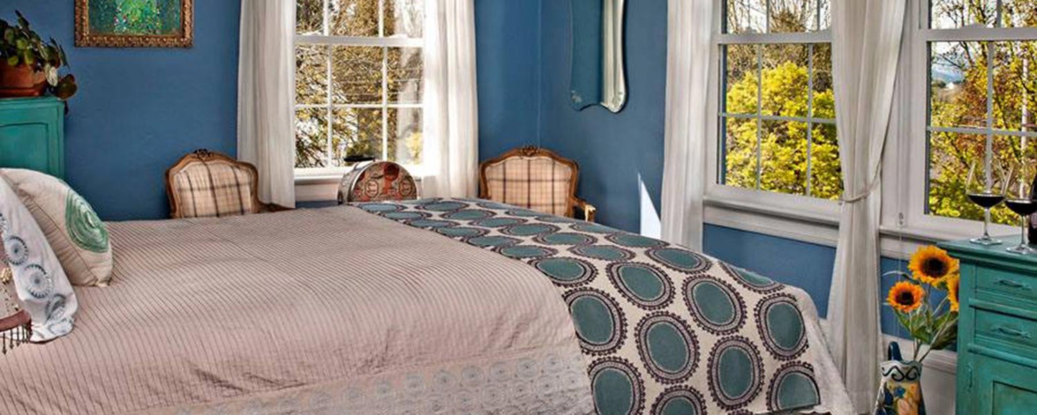 The Carlton Inn Bed & Breakfast in Carlton, The Wine Capital of Oregon