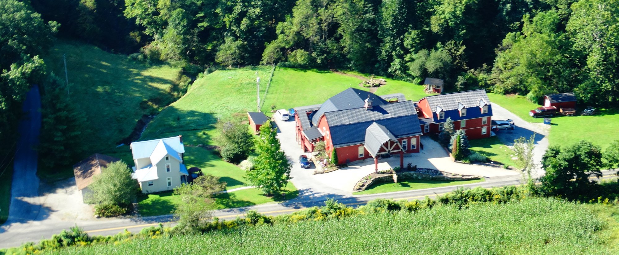 Barn Inn Bed & Breakfast, Millersburg Ohio Contact Us