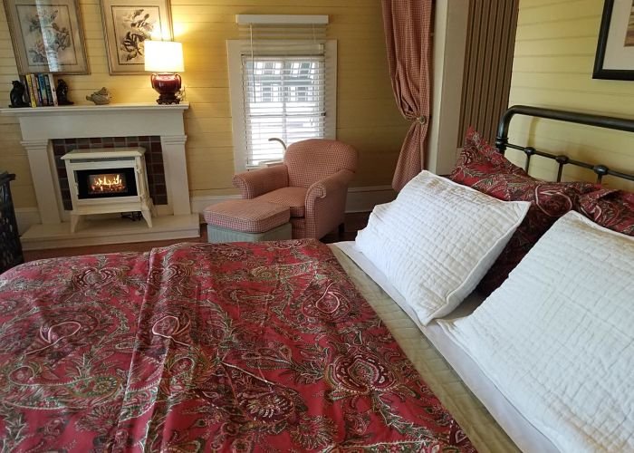 Bed and Breakfast cabins in downtown Little Rock, AR