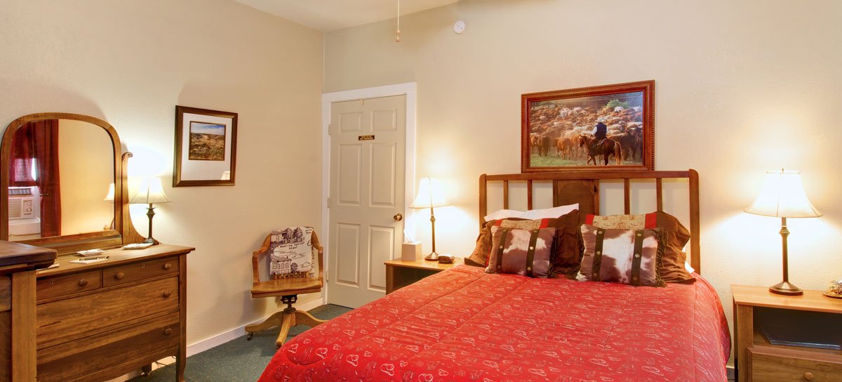 Matador Ranch Guest Quarters West Texas Bed & Breakfast Hotel Matador