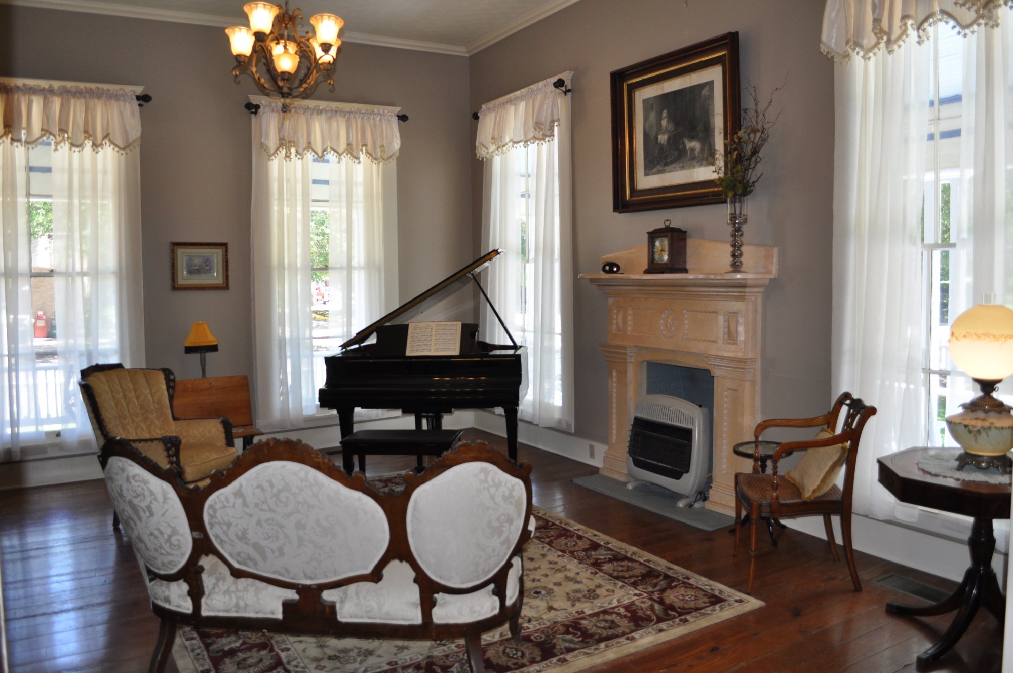 Kennedy Manor Bed & Breakfast in Jefferson, Texas